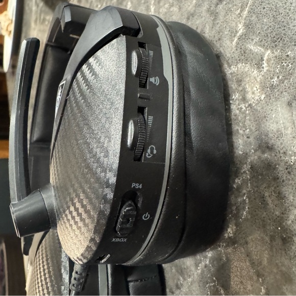 Turtle Beach Recon 200 Powered Gaming Wired Headset - Picture 4 of 9